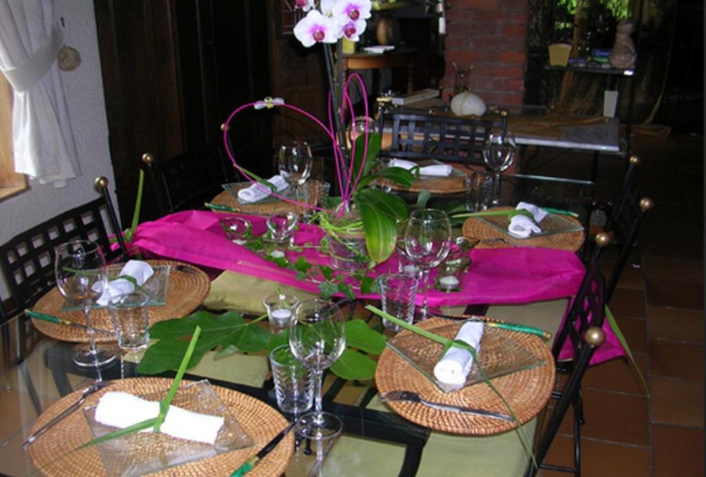 La Gariere Bed & Breakfast Lafrancaise Ngoại thất bức ảnh